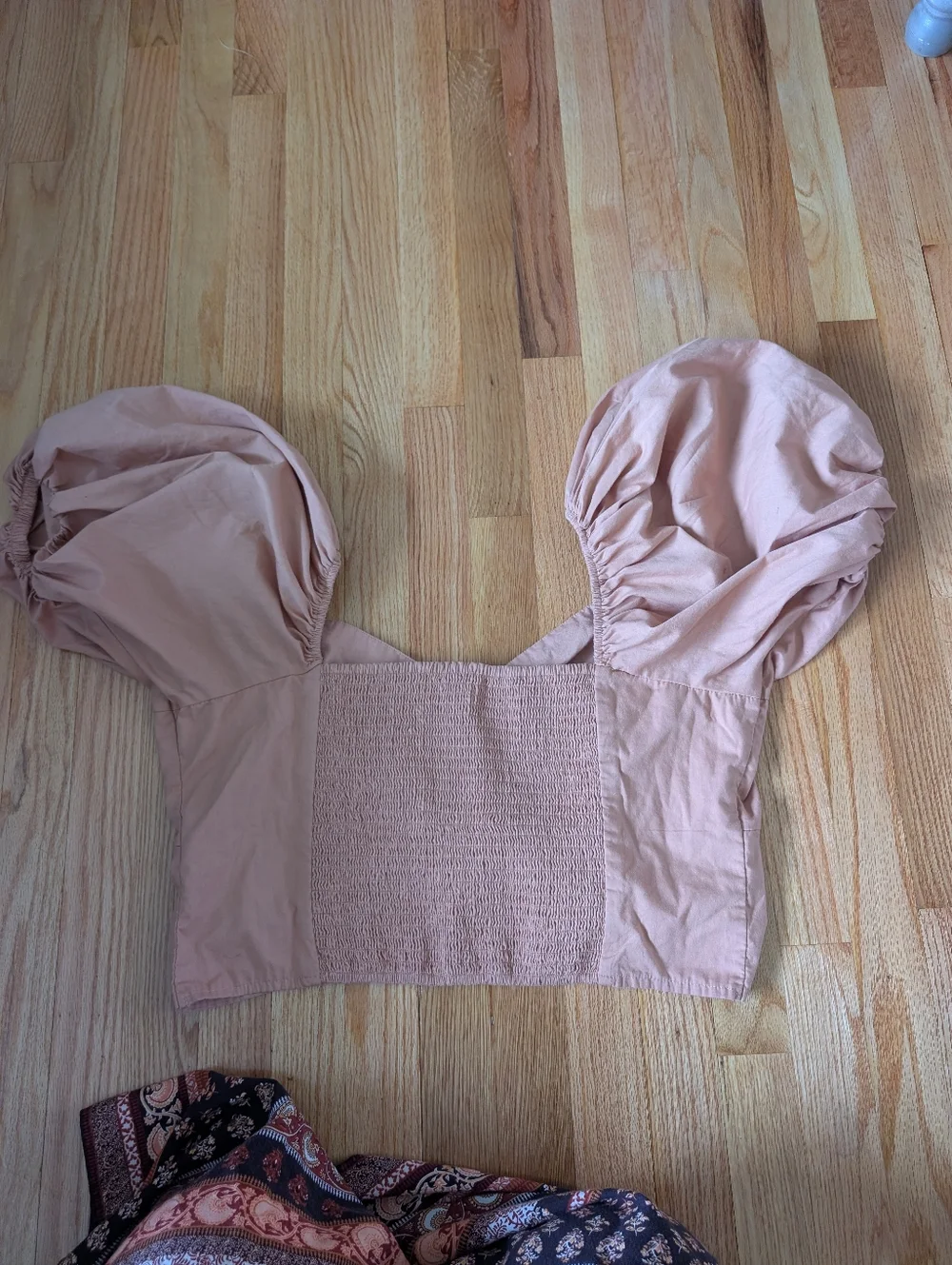 Abercrombie & Fitch Keyhole O-Ring Smocked Back Puff Sleeve Crop‎ Top Size XL